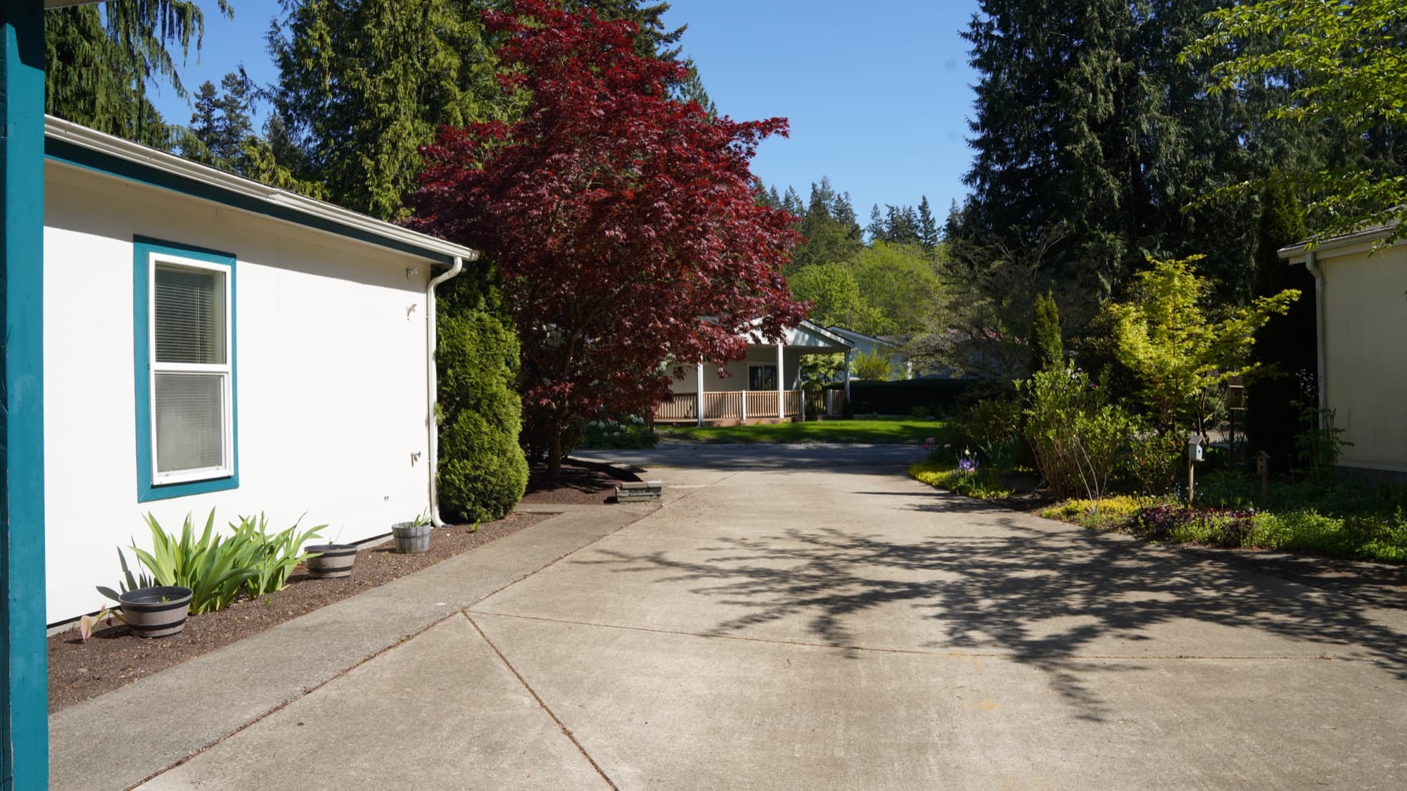 Village Estates #36 - Driveway