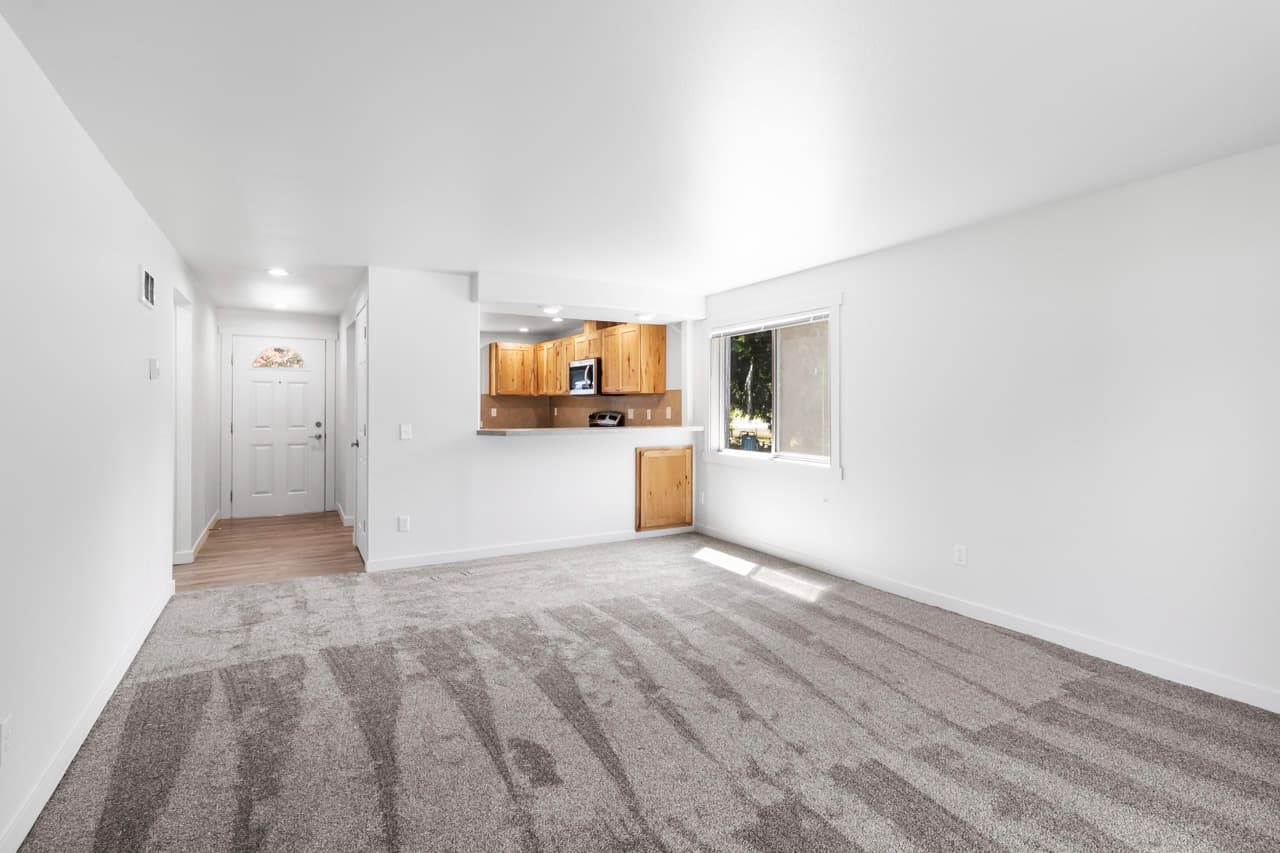 Village Apartments Unit 450 - Dining Area