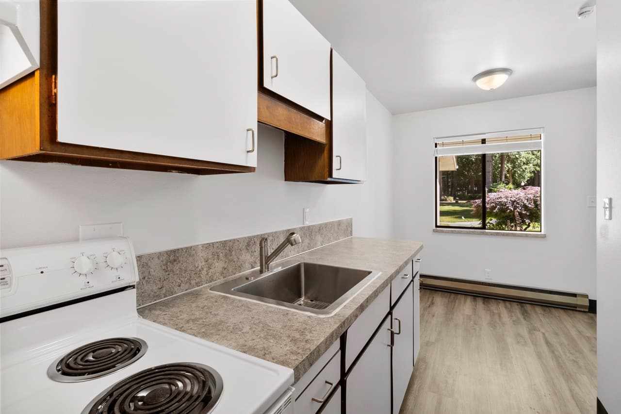 Manor Apartments Unit 625 - Dining Space